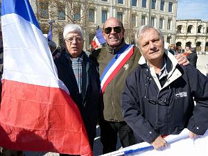 2012 03 10 NIMES MANIF CONTRE COLLOQUE DU FLN (53) PAR GV